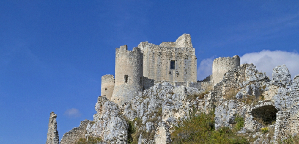 Medieval castle ruins in Abruzzo Dreamtime photo ID 36307755 Christa Eder