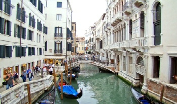 Canal in Venice Italy My Italian Travels .com