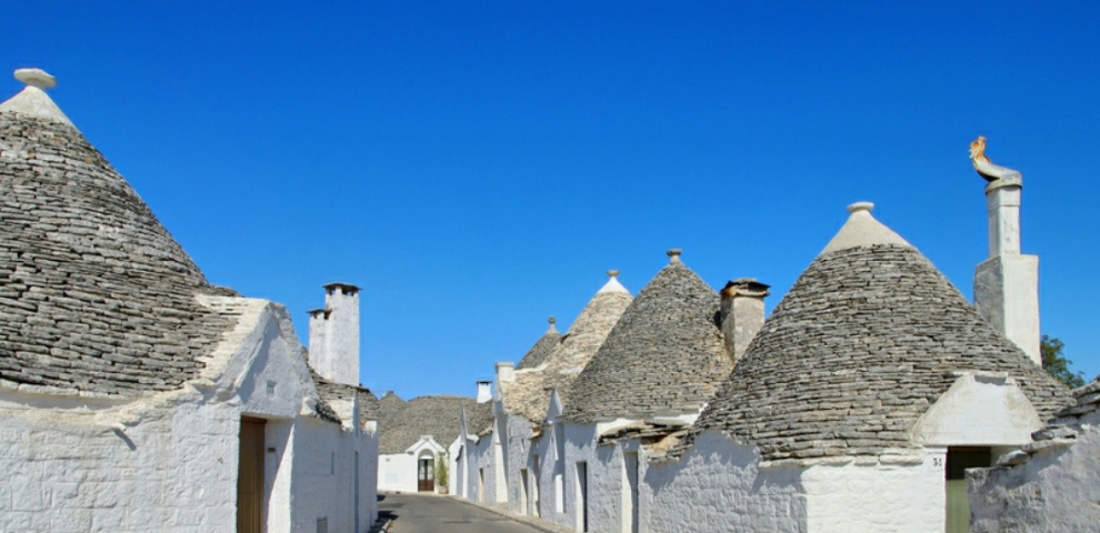 Photo of Trulli style homes in Italy Dreamtime photo ID 22668520